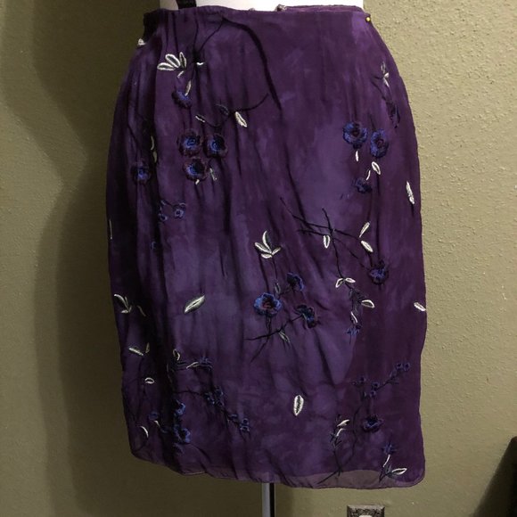 Purple Silk Embroidered Skirt, Size 8P - Picture 2 of 5